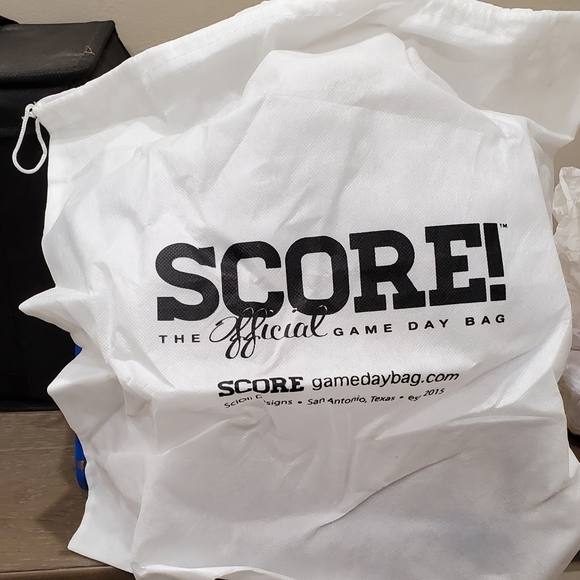 NWT SCORE! GameDay Bag in blue and gold - Picture 9 of 11